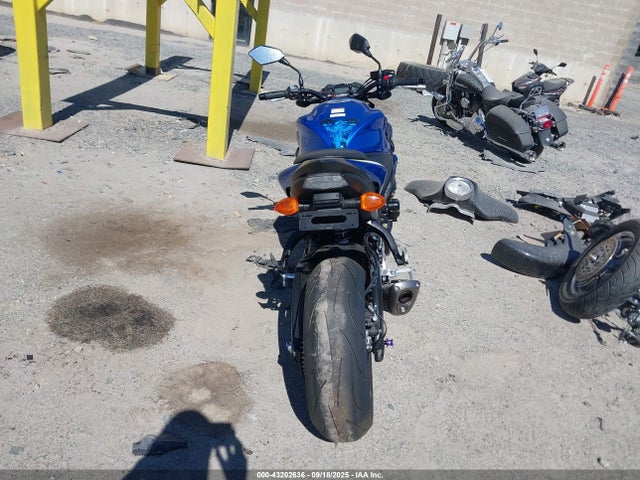 JS1GT79A7G2100292 Suzuki T719