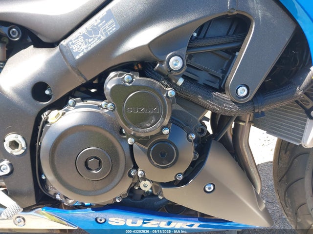 JS1GT79A7G2100292 Suzuki T719