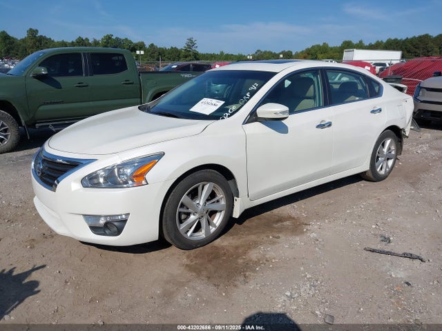 Nissan 2015 2015 1N4AL3AP1FC130200 Image 2