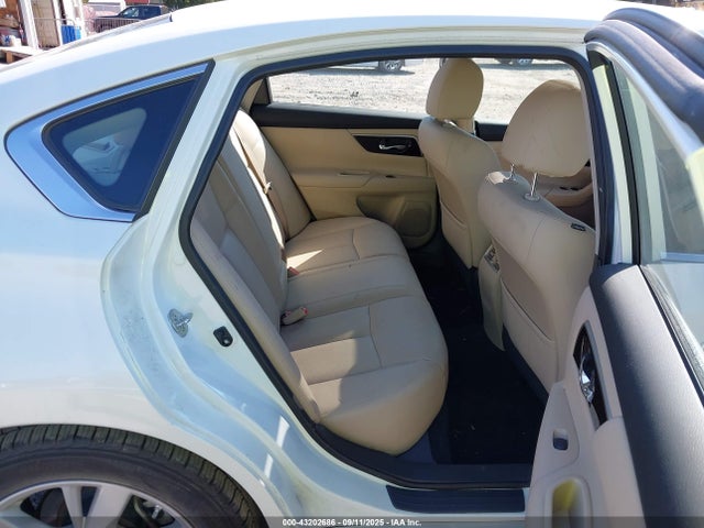 Nissan 2015 2015 1N4AL3AP1FC130200 Image 8