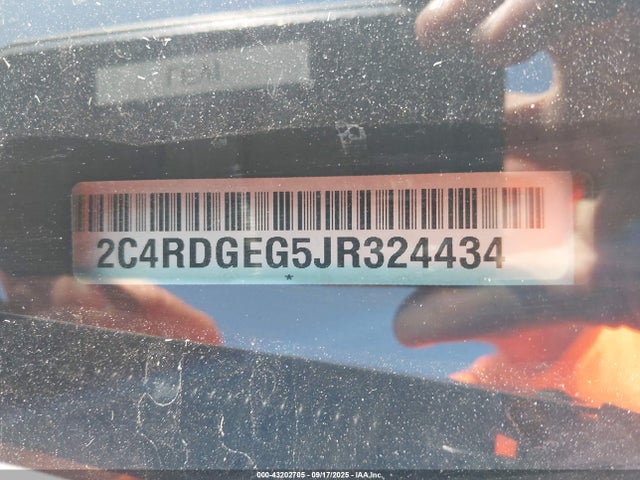 2C4RDGEG5JR324434 Dodge Grand Caravan