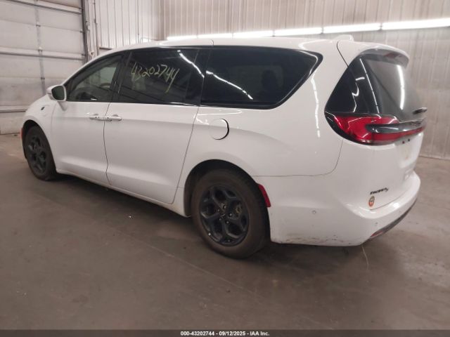 2022 CHRYSLER PACIFICA HYBRID 2C4RC1S77NR130000 Photo 2