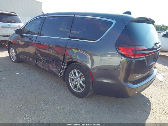 Chrysler Pacifica Touring L 2023 2C4RC1BG9PR525198 Image 3
