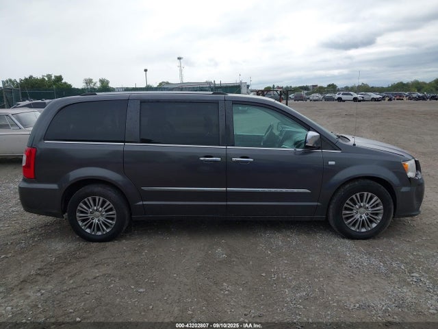 2C4RC1CG7ER330356 Chrysler Town and Country