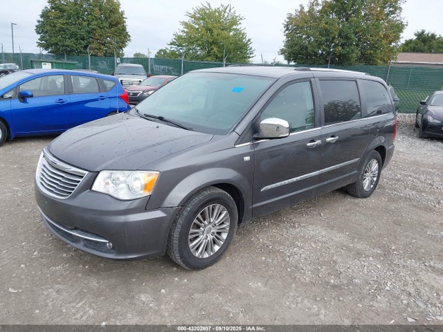 2C4RC1CG7ER330356 Chrysler Town and Country