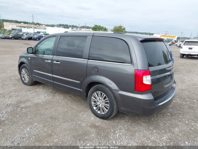 2C4RC1CG7ER330356 Chrysler Town and Country