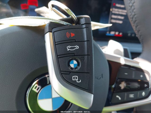 2025 BMW 3 SERIES 3MW69CW03S8F72372 Photo 10