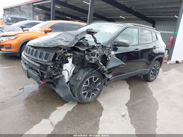 3C4NJDDB3MT583825 Jeep 2021