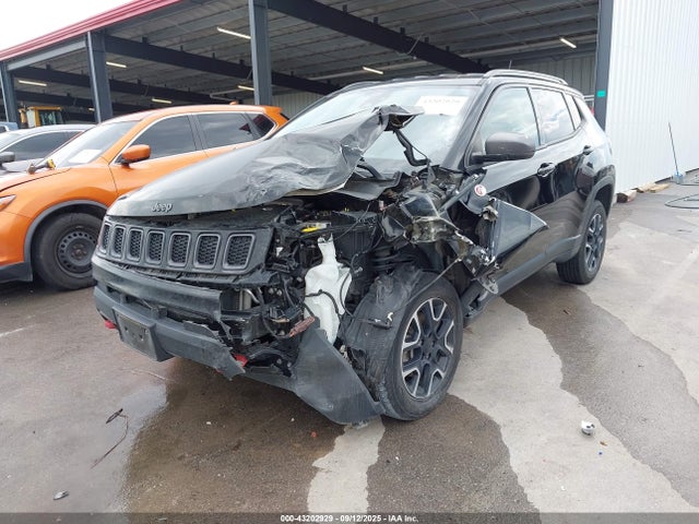 3C4NJDDB3MT583825 Jeep 2021