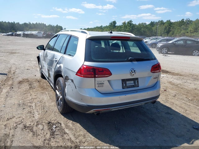 2017 VOLKSWAGEN GOLF ALLTRACK 3VWH17AU0HM506041 Photo 2