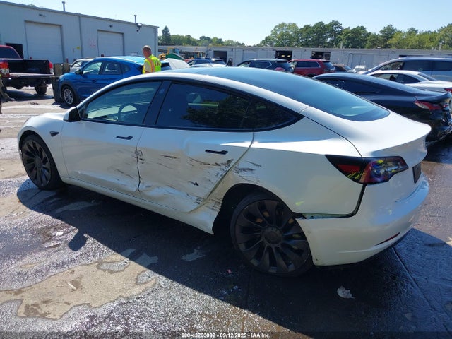 2022 TESLA MODEL 3 5YJ3E1EB0NF128102 Photo 2