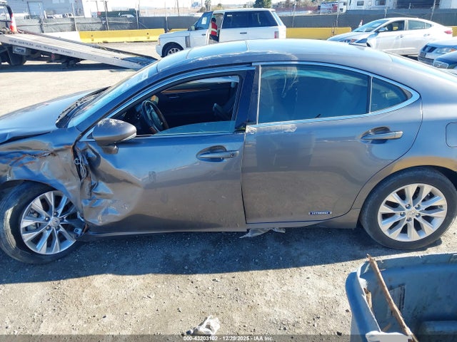 Lexus ES 300H 2014 JTHBW1GG6E2056289 Image 14
