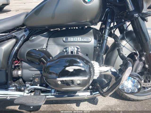 BMW 2023 2023 WB10L330XP6G32404 Image 8