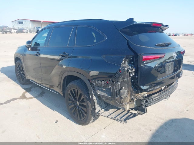 2024 TOYOTA HIGHLANDER 5TDKDRAH4RS528382 Photo 2