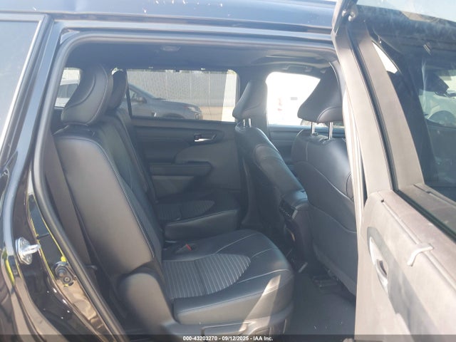 2024 TOYOTA HIGHLANDER 5TDKDRAH4RS528382 Photo 7