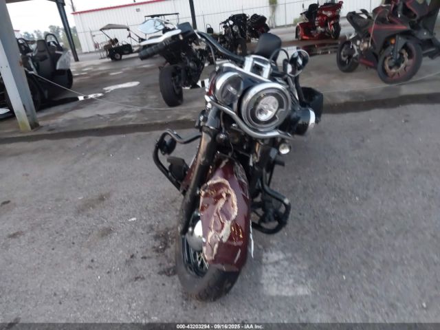 2018 HARLEY-DAVIDSON FLHCS 1HD1YBK13JC064062 Photo 4