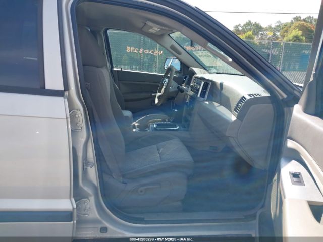 2008 JEEP GRAND CHEROKEE 1J8GR48K18C184157 Photo 4