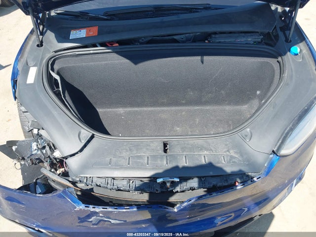 Tesla Model X 75d/p100d/p90d 2016 5YJXCBE41GF017897 Image 10