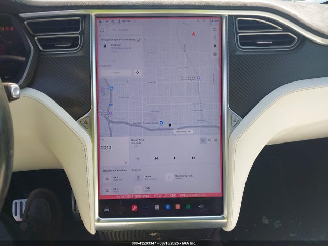 Tesla Model X 75d/p100d/p90d 2016 5YJXCBE41GF017897 Image 17