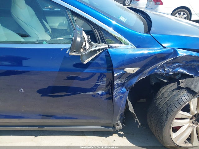 Tesla Model X 75d/p100d/p90d 2016 5YJXCBE41GF017897 Image 20