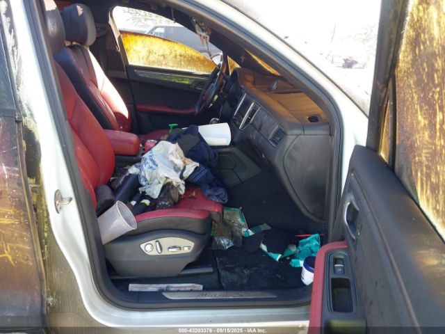 2018 PORSCHE MACAN WP1AB2A51JLB34986 Photo 4