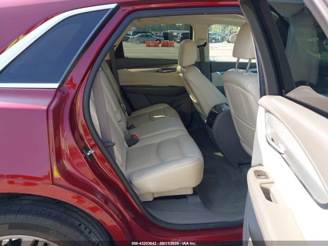 2017 CADILLAC XT5 1GYKNCRS3HZ109036 Photo 7