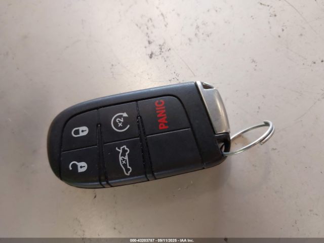 2017 CHRYSLER 300C 2C3CCAEG5HH645870 Photo 10