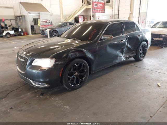 2017 CHRYSLER 300C 2C3CCAEG5HH645870 Photo 1