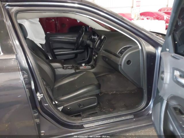 2017 CHRYSLER 300C 2C3CCAEG5HH645870 Photo 4