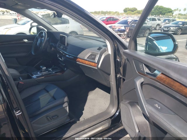 2019 AUDI Q5 WA1BNAFY7K2132994 Photo 4