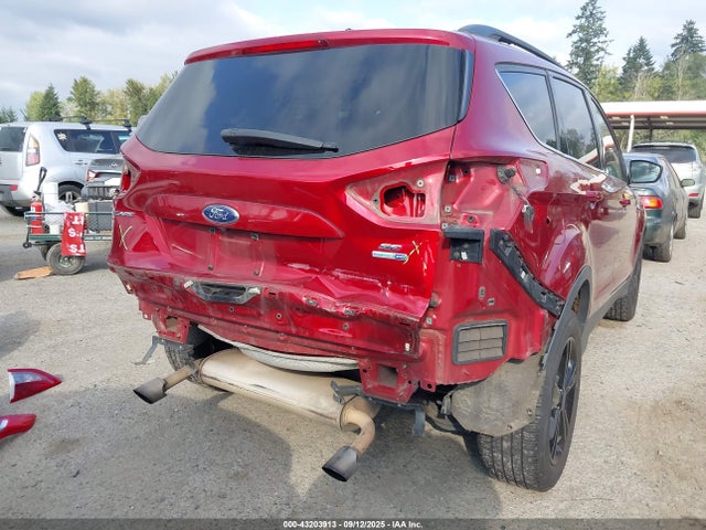 1FMCU9G95GUC68292 Ford 2016