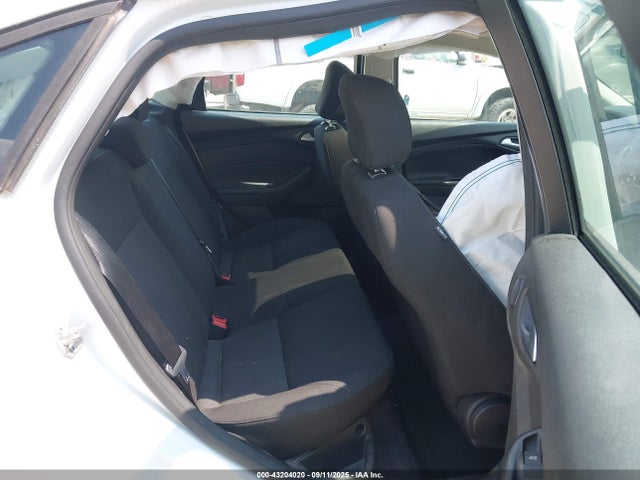 Ford 2.0l gdi 2017 1FADP3H28HL337245 Image 8