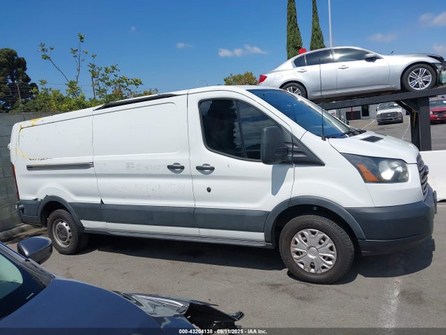 Ford Transit-150 2017 1FTYE2YM4HKA86582 Image 13