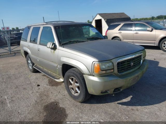 2000 CADILLAC ESCALADE 1GYEK63R5YR181496