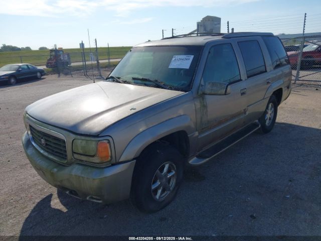2000 CADILLAC ESCALADE 1GYEK63R5YR181496 Photo 1