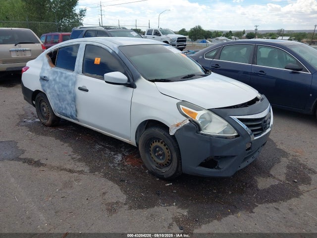 3N1CN7AP8GL911471 Nissan 2016