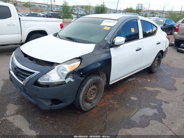 3N1CN7AP8GL911471 Nissan 2016