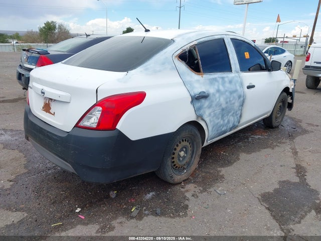 3N1CN7AP8GL911471 Nissan 2016