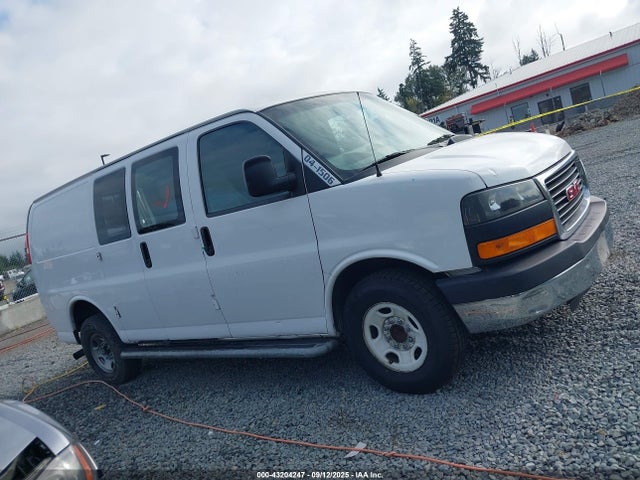 GMC l20 2015 1GTW7FCF8F1278219 Image 13