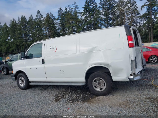 GMC l20 2015 1GTW7FCF8F1278219 Image 14