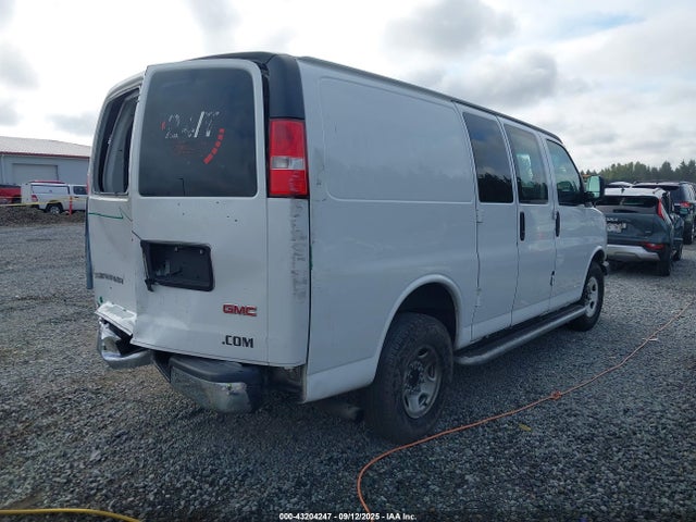 GMC l20 2015 1GTW7FCF8F1278219 Image 4