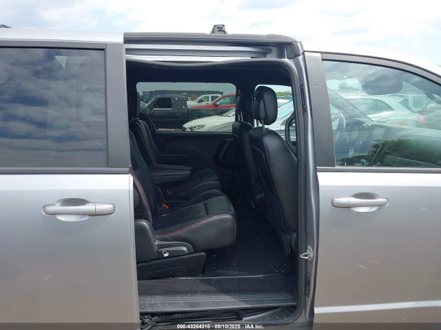 2019 Dodge Grand Caravan Gt მანქანა იყიდება აუქციონზე, vin: 2C4RDGEG4KR674154, აუქციონის ნომერი: 43204310