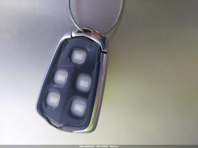 2017 CADILLAC XT5 1GYKNARS1HZ254810 Photo 10