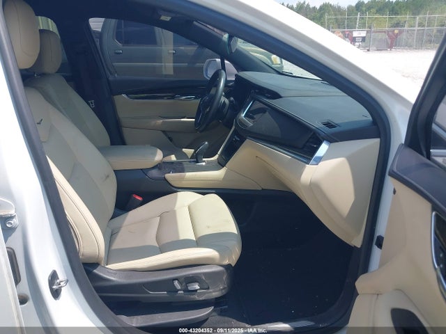 2017 CADILLAC XT5 1GYKNARS1HZ254810 Photo 4