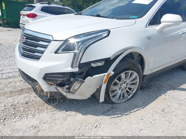 2017 CADILLAC XT5 1GYKNARS1HZ254810 Photo 5