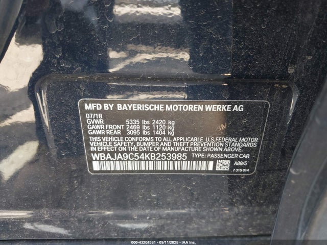 WBAJA9C54KB253985 BMW 530e