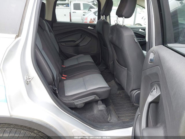 1FMCU9GD5KUB28885 Ford Escape