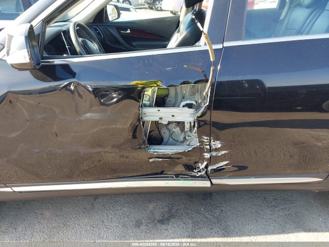 JN1BJ0RP7GM230906 Infiniti 2016