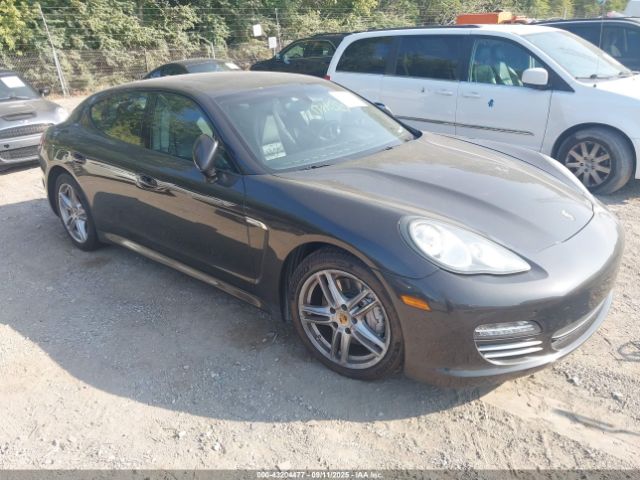 2011 PORSCHE PANAMERA WP0AA2A72BL011897