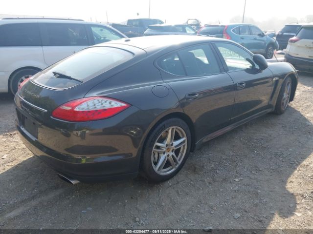2011 PORSCHE PANAMERA WP0AA2A72BL011897 Photo 3